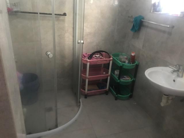 5 Bedroom Property for Sale in Pelikan Park Western Cape